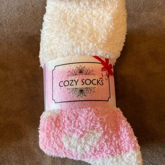 Cozy socks in multiple colors. - Picture 2 of 6
